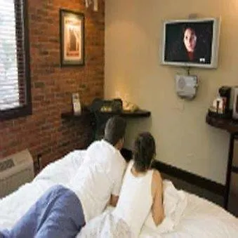 Hotel Twain 4*